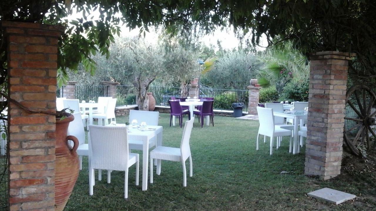 Agriturismo Terranova Pisticci Exteriör bild